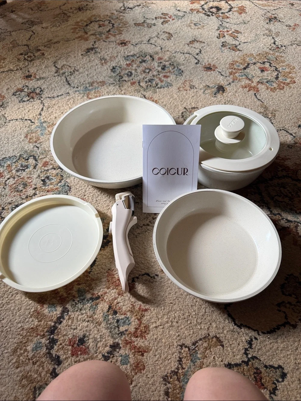 Cream Nonstick Cookware Set with Detachable Handle